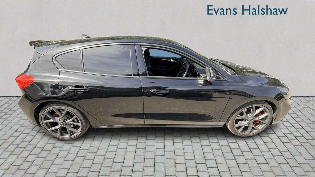 Ford Focus 2.0 Ecoblue 190 St 2020 MD69KWN Black #4