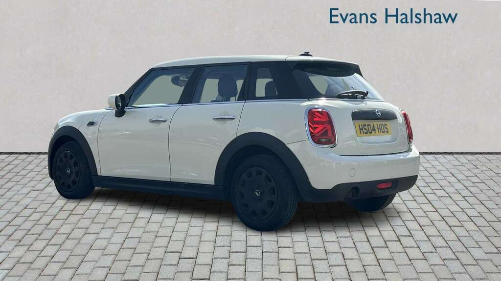 Mini Hatch 1.5 One Classic II Comfortnav Pack 202 NA70WRV White #3