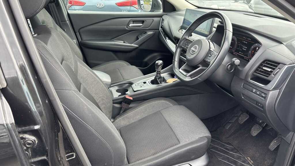 Nissan Qashqai 1.3 Dig-t Mh N-connecta 2023 Black #2