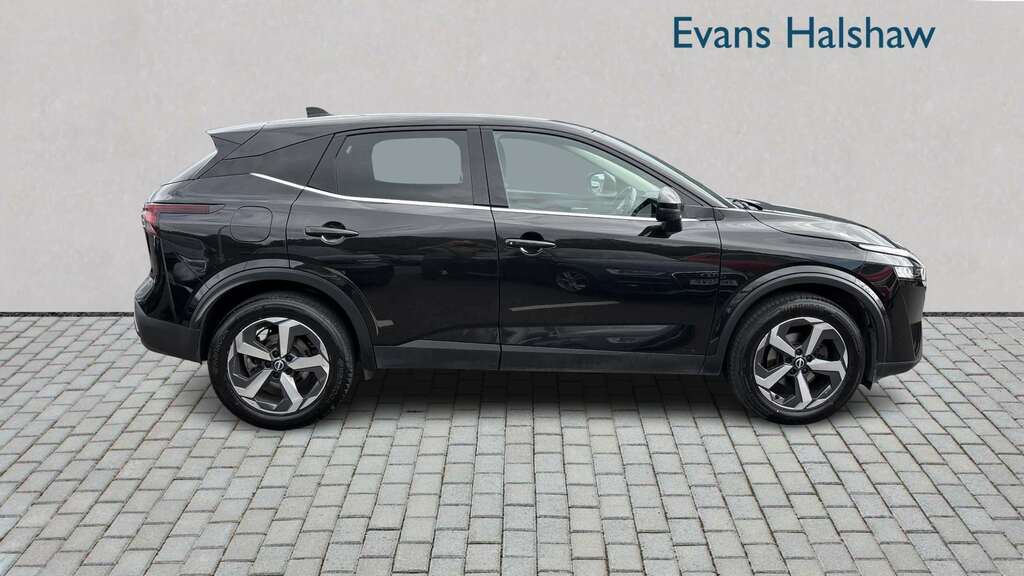 Nissan Qashqai 1.3 Dig-t Mh N-connecta 2023 Black #4