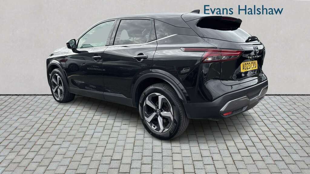 Nissan Qashqai 1.3 Dig-t Mh N-connecta 2023 Black
