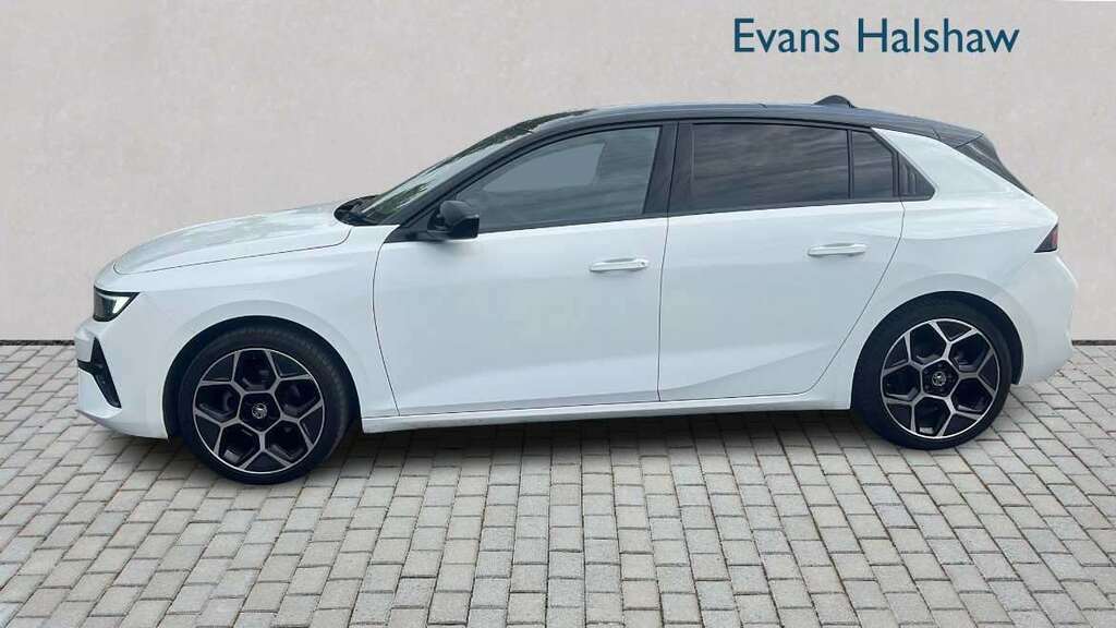 Vauxhall Astra 1.2 Turbo 130 Ultimate 2024 DV24OAJ White #3