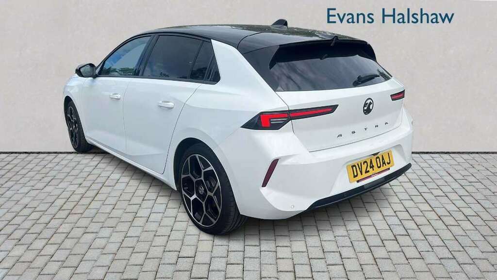 Vauxhall Astra 1.2 Turbo 130 Ultimate 2024 DV24OAJ White #4