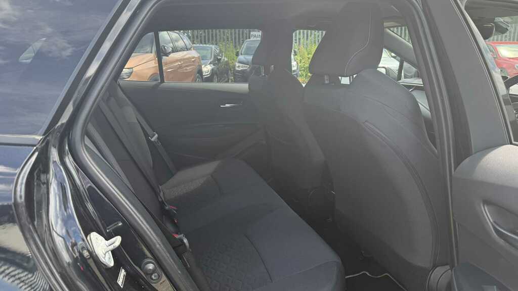 Toyota Corolla Gr Sport Black #8