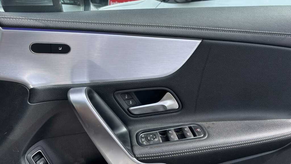 Mercedes-Benz CLA Class Cla 180 Amg Line Tip White #22
