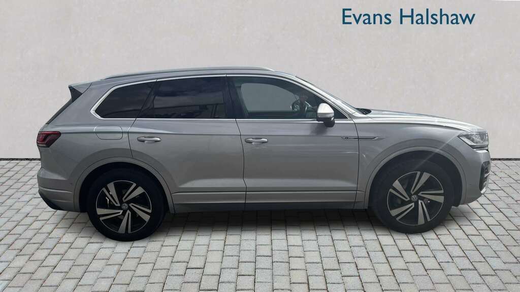 Volkswagen Touareg 3.0 V6 Tdi 4Motion R-line Tech Tip 2018 Silver #2