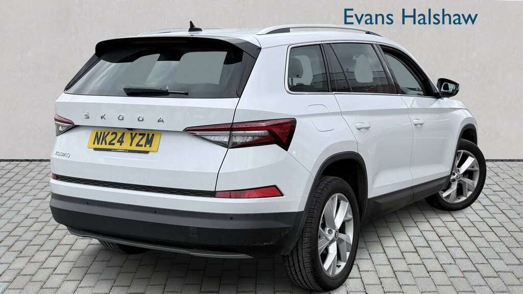 Skoda Kodiaq 1.5 Tsi Se L Executive Dsg 7 Seat 2024 White #4