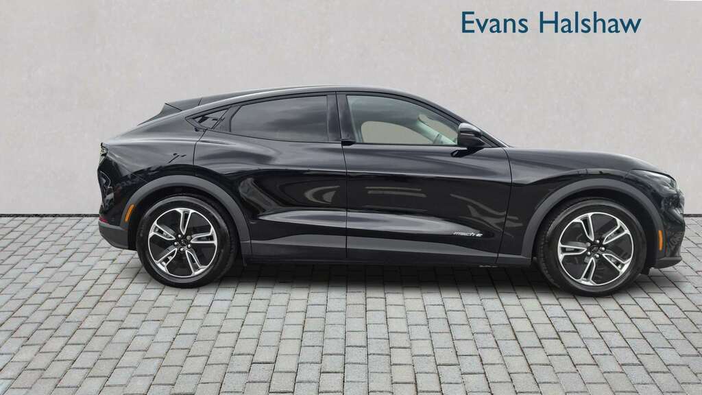 Ford Mustang Mach-E 197Kw Select 72Kwh Rwd 2026 Black #4