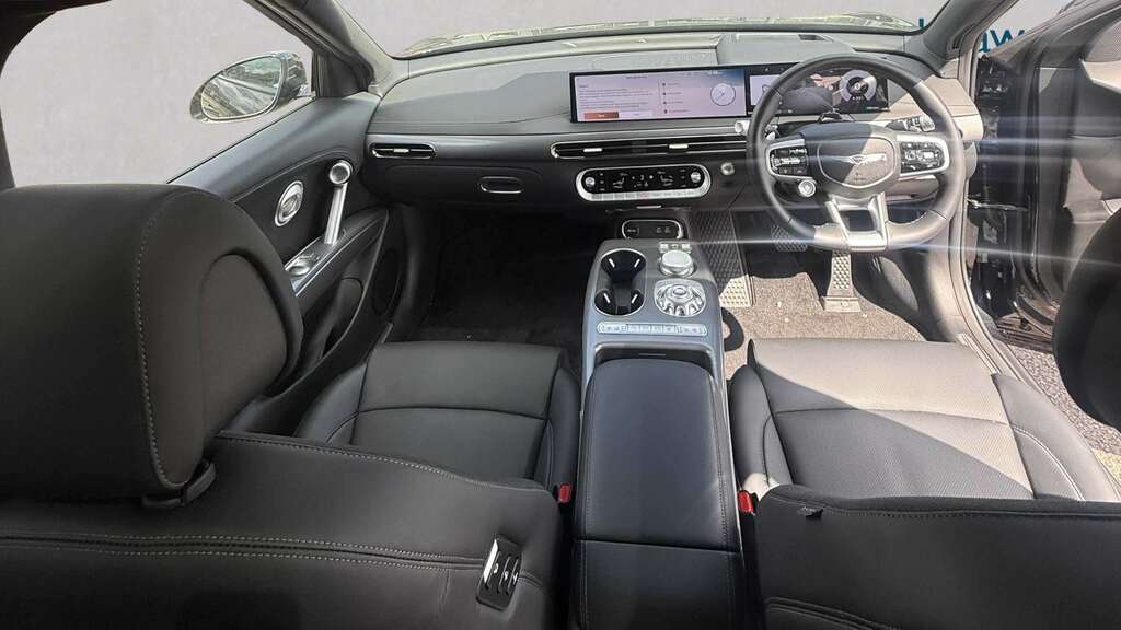 Genesis GV60 168Kw Pure 84Kwh 2026 Black #4