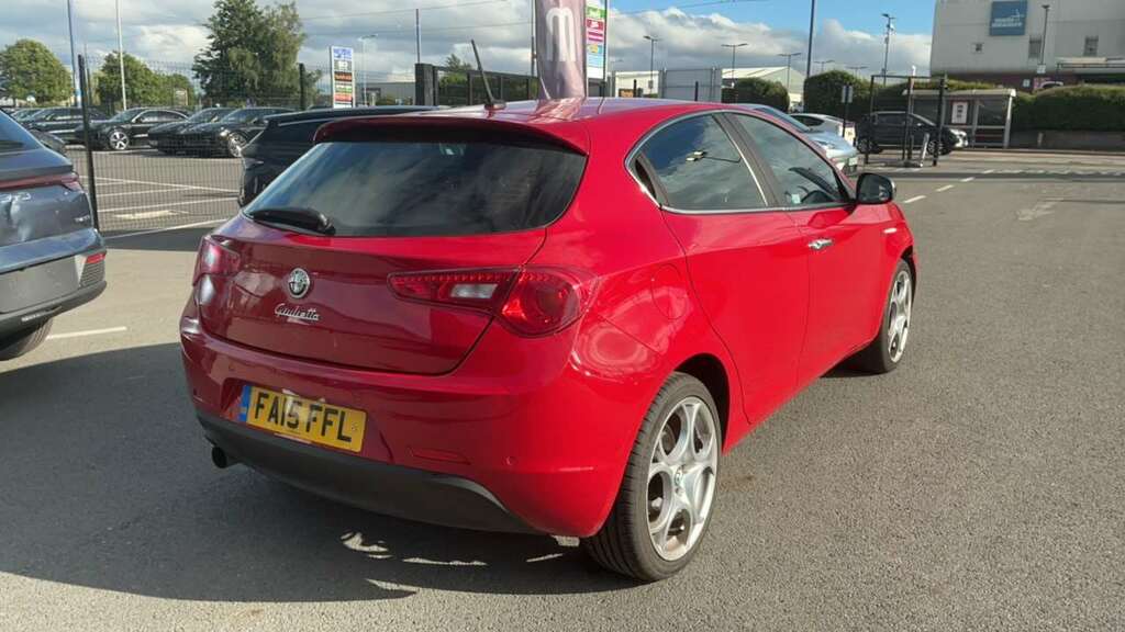 Alfa Romeo Giulietta 1.4 Tb Multiair Business Tct 2015 Red #2