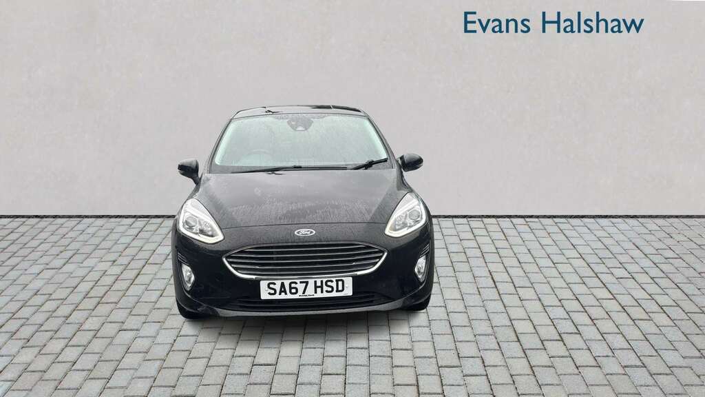 Ford Fiesta 1.1 Zetec 2017 Black #2