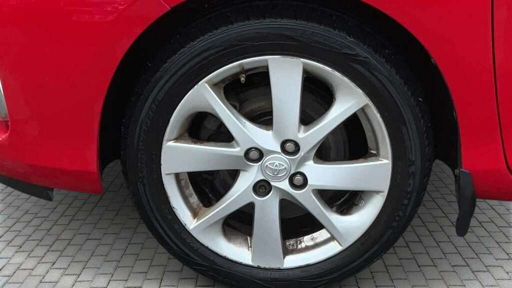 Toyota Yaris 1.5 Hybrid Sport Cvt 2015 Red #5