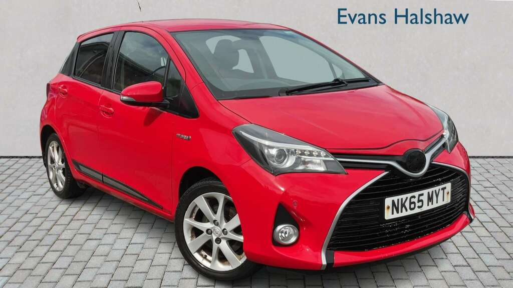 Toyota Yaris 1.5 Hybrid Sport Cvt 2015 Red