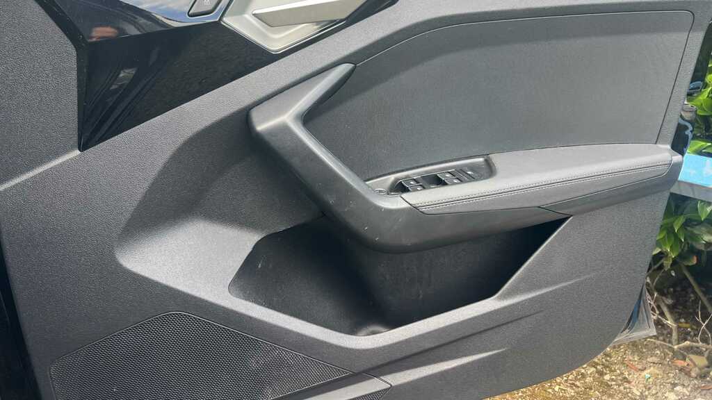 Audi A1 25 Tfsi Sport 2019 Black #6