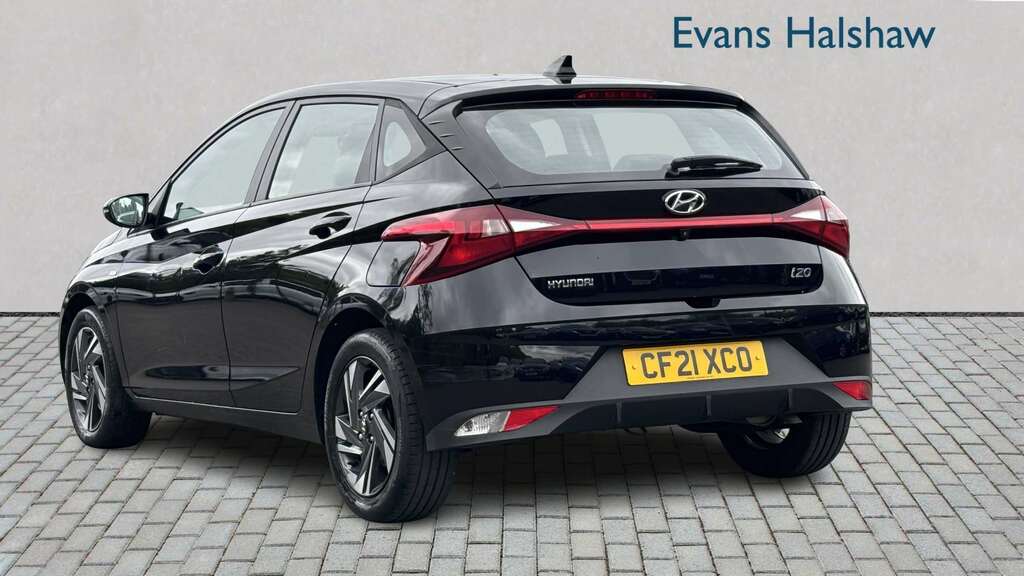 Hyundai I20 1.0T Gdi 48V Mhd Se Connect 2021 Black #2