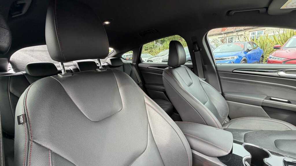 Ford Mondeo 2.0 Tdci 150Ps 6 Spd St-line Edition White #13
