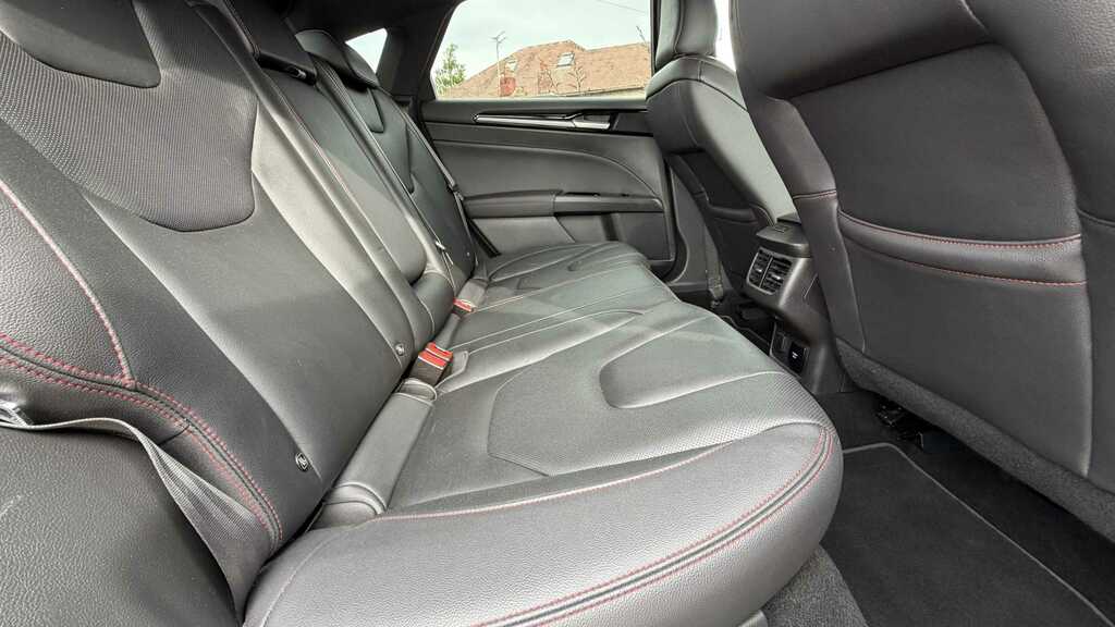 Ford Mondeo 2.0 Tdci 150Ps 6 Spd St-line Edition White #8