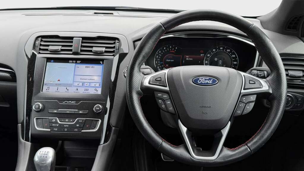 Ford Mondeo 2.0 Tdci 150Ps 6 Spd St-line Edition White #10