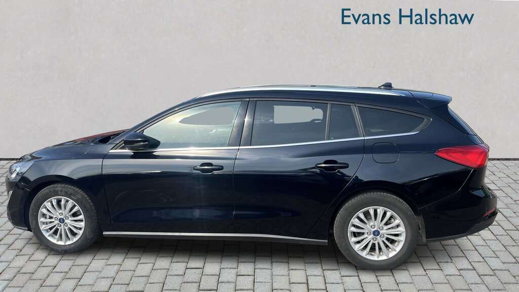 Ford Focus 1.0 Ecoboost 125 Titanium 2019 Black #6