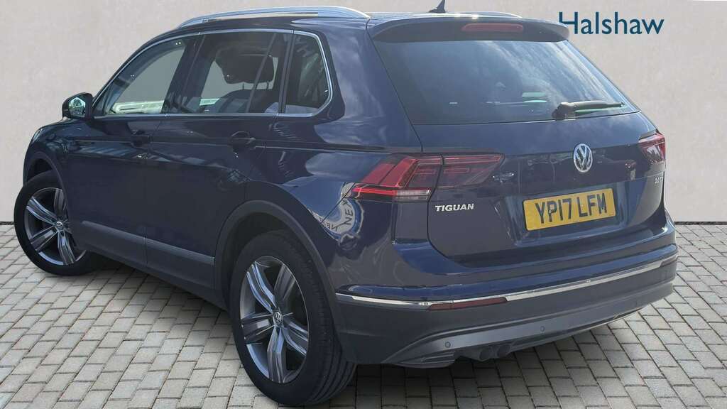 Volkswagen Tiguan 2017 2.0 Tdi Bluemotion Tech Se Navigation Suv Blue #2