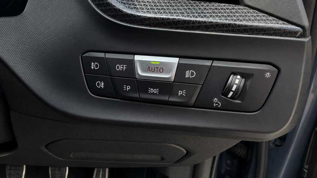 BMW 2 Series 218I M Sport Coupe White #14
