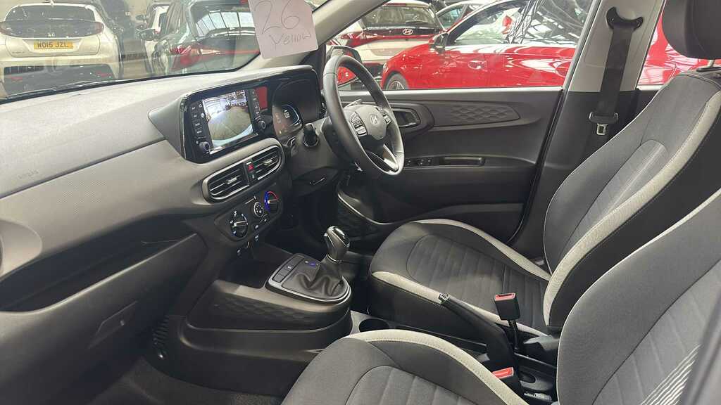 Hyundai I10 1.0 63 Advance Nav Red #13