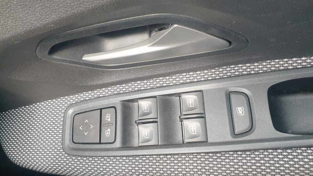 Dacia Jogger 1.6 Hybrid Extreme Se Mpv Hybrid E Black #26