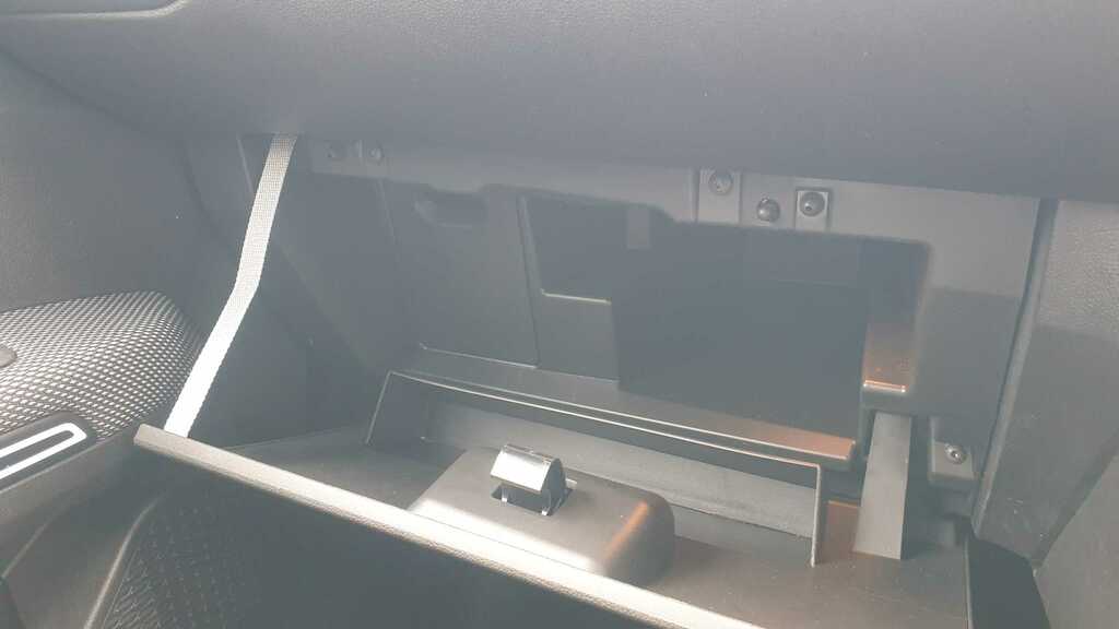 Dacia Jogger 1.6 Hybrid Extreme Se Mpv Hybrid E Black #32