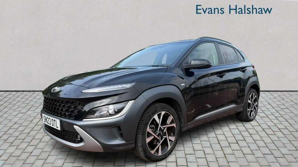 Hyundai Kona 1.0 Tgdi 48V Mhev Premium 2023 Black #2
