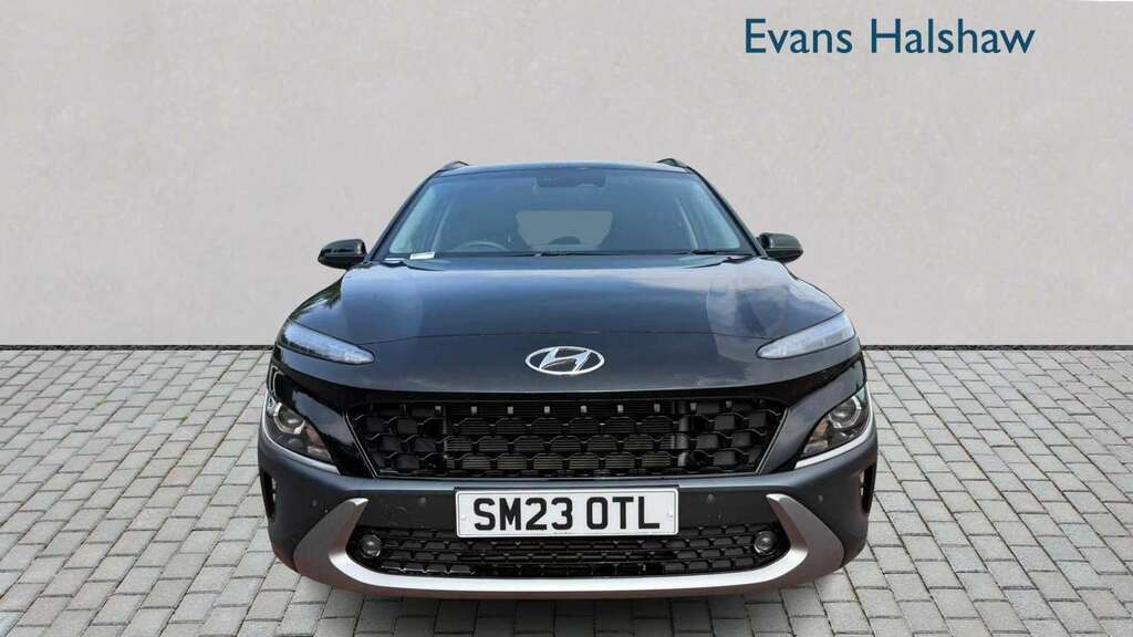 Hyundai Kona 1.0 Tgdi 48V Mhev Premium 2023 Black #6