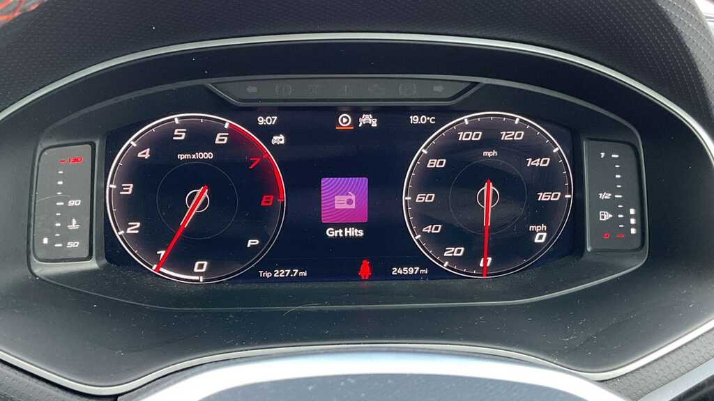 Seat Arona 1.0 Tsi 110Ps Fr Edition Suv Black #9