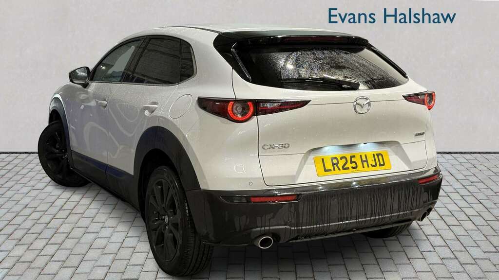 Mazda CX-30 2.5 E-skyactiv G Mhev 140 Homura 2025 White #4