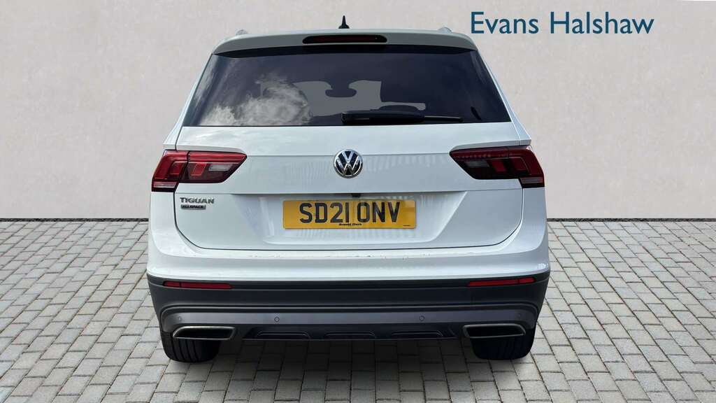 Volkswagen Tiguan Allspace 1.5 Tsi Evo Match Dsg 2021 White #4