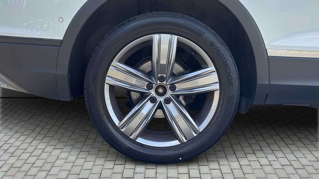 Volkswagen Tiguan Allspace 1.5 Tsi Evo Match Dsg 2021 White #6