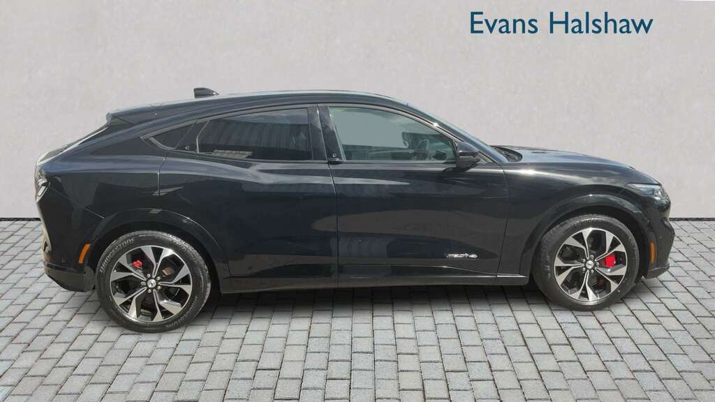 Ford Mustang Mach-E 198Kw Standard Range 68Kwh Awd 2022 Black #2