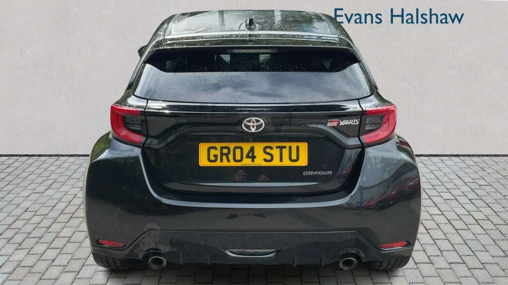 Toyota Yaris 1.6 Awd 2021 Black #5