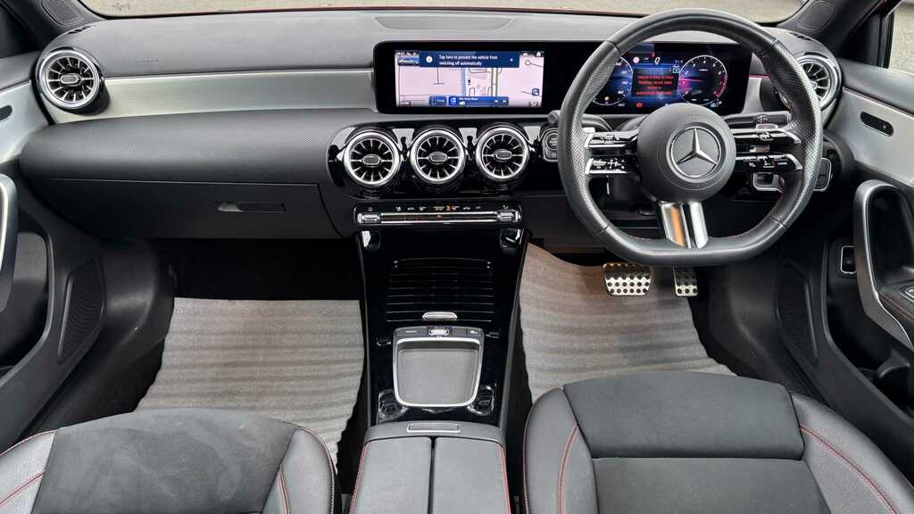 Mercedes-Benz A Class A180 Amg Line Premium Plus Night Edition White #4