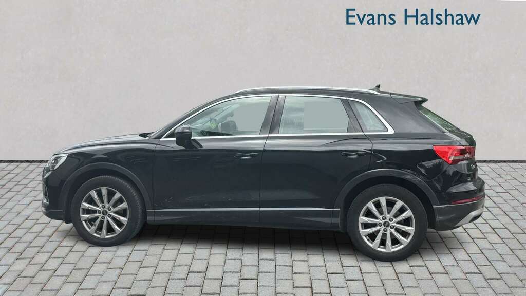 Audi Q3 Black Edition 35 Tfsi 150 Ps S Tronic Blue #4