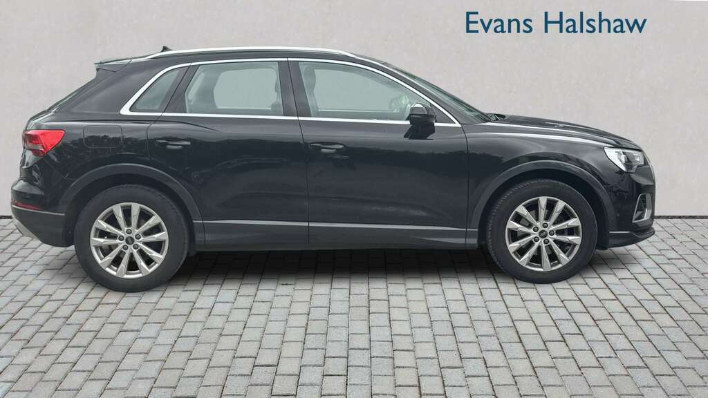 Audi Q3 Black Edition 35 Tfsi 150 Ps S Tronic Blue #2
