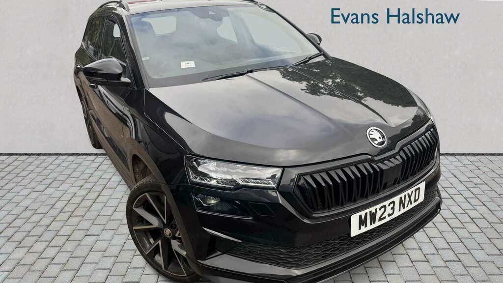 Skoda Karoq 1.5 Tsi Sportline Dsg 2023 Black