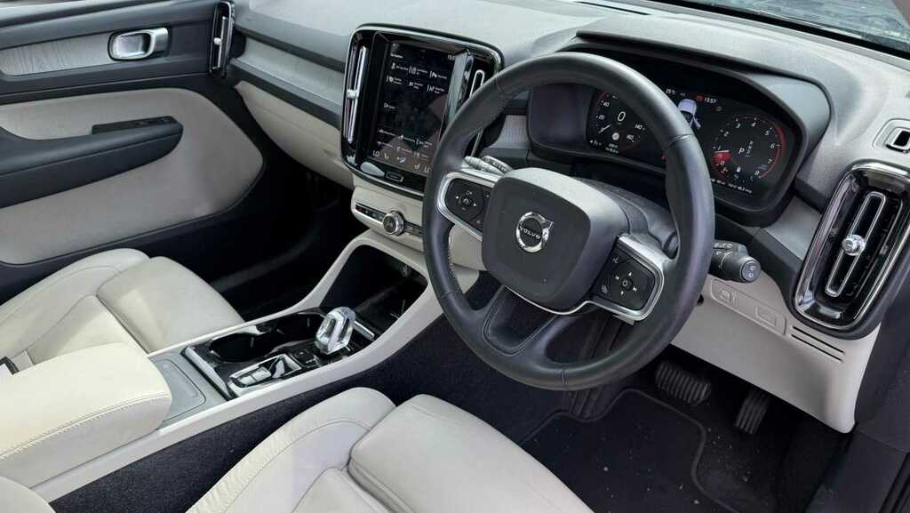 Volvo XC40 Plus, B3 Mild Hybrid, Dark Satnav, Dab, Bl Blue #22