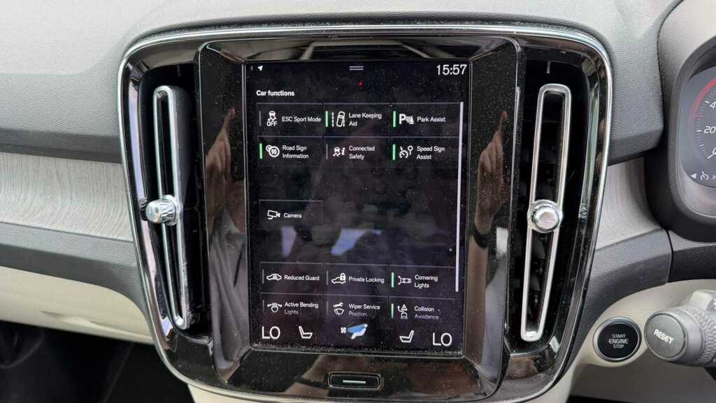 Volvo XC40 Plus, B3 Mild Hybrid, Dark Satnav, Dab, Bl Blue #18