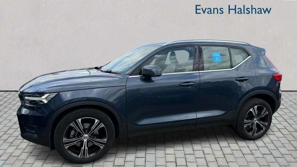 Volvo XC40 2.0 B4p Inscription Pro 7 Speed 2022 Blue #2