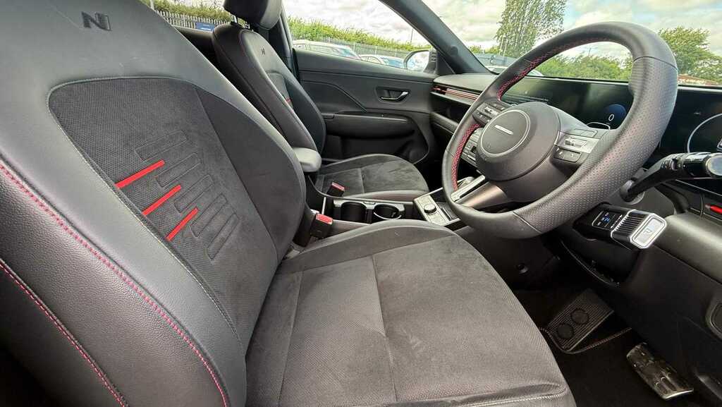 Hyundai Kona 1.6 Hybrid 138 N Line S Dct 2026 White #4