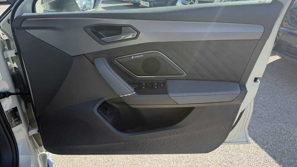 Cupra Leon 2.0 Tsi 300 Vz3 Dsg Black #10
