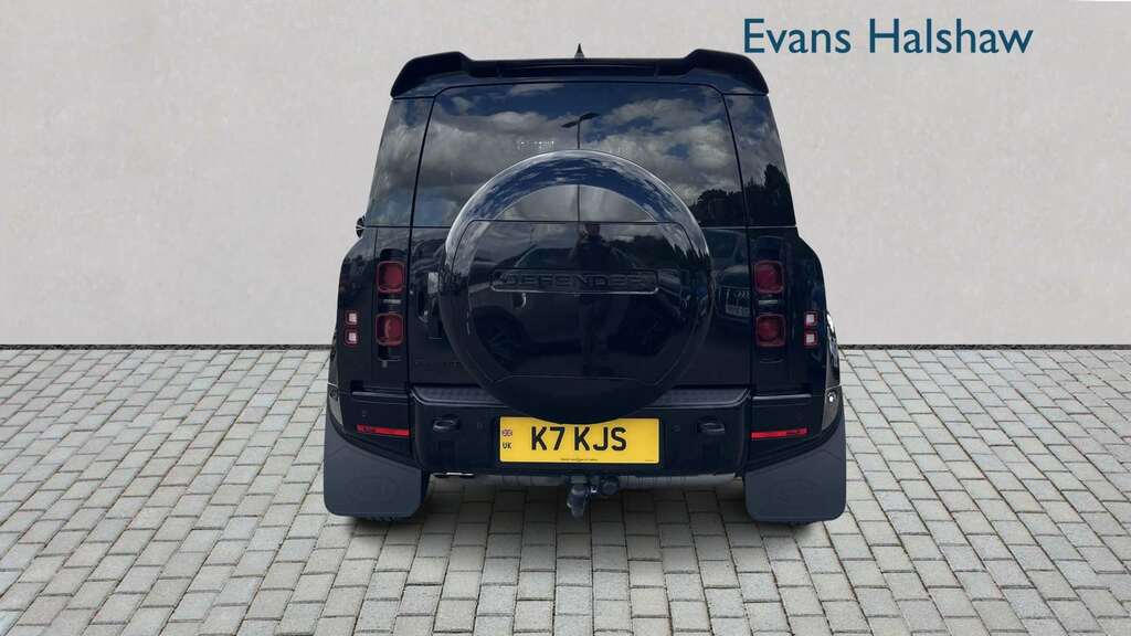 Land Rover Defender 90 3.0 D250 X-dynamic Hse 90 2024 Black #4