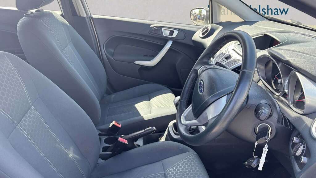 Ford Fiesta Hatchback Black #5