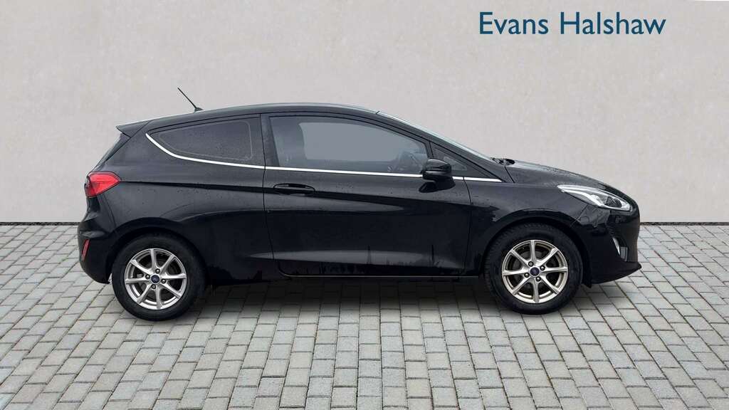 Ford Fiesta Hatchback Black #6