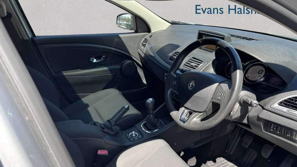 Renault Megane 1.5 Dci Limited Energy 2016 Silver #3