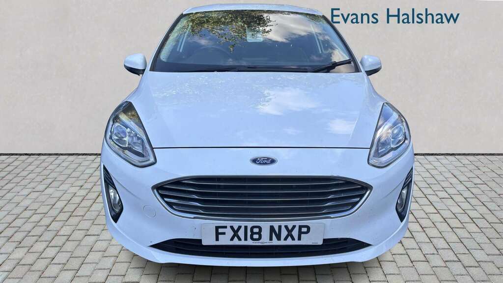 Ford Fiesta 1.1 Zetec 2018 White #3